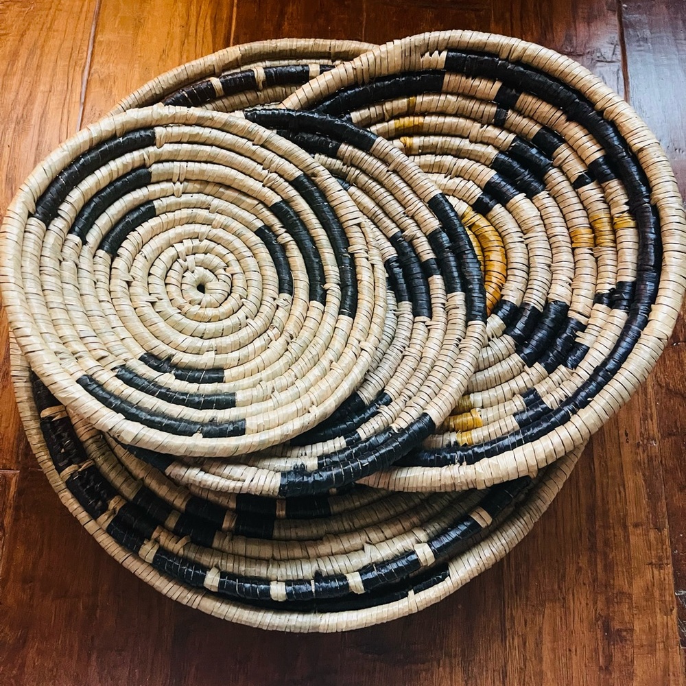 Set of 5 Decor plates. Hand made